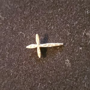 Cross pendant